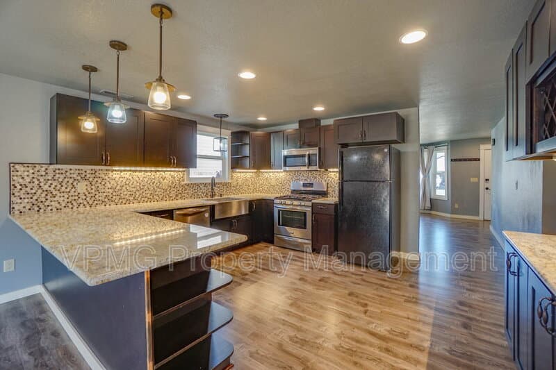 Vancouver House: 9600 NE 132nd Ave