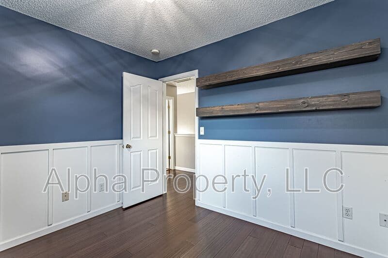 Greer House: 322 Highgate Cir
