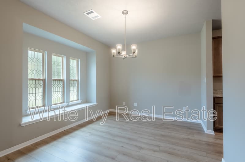 Huntsville House: 3722 Sage Ln