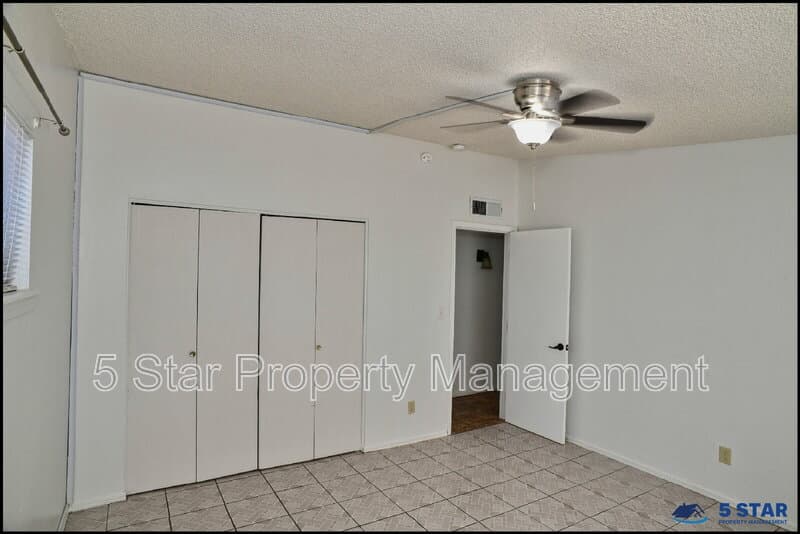 El Paso House: 10648 Birthstone Drive !!