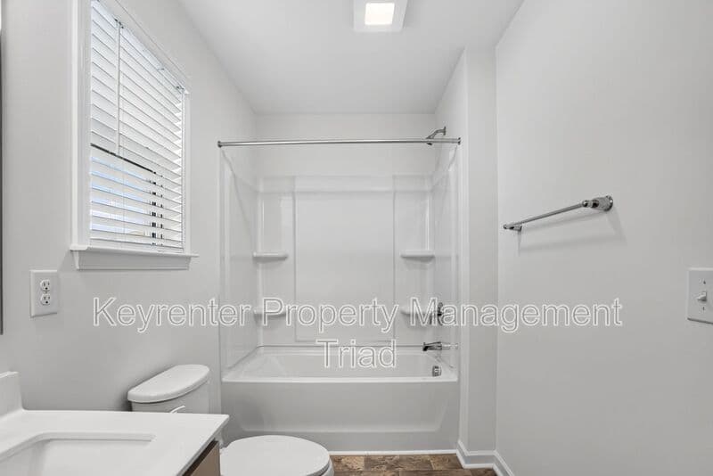Greensboro House: 3012 Highlander Pt