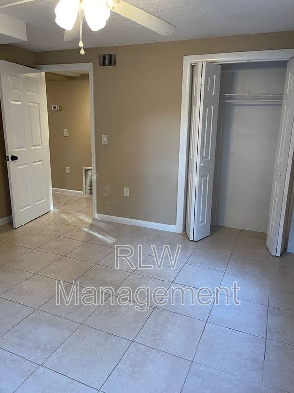 Eustis Condo: 206 Osceola Ave