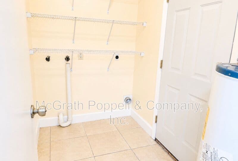 Lakeland Condo: 7702 Chase Rd