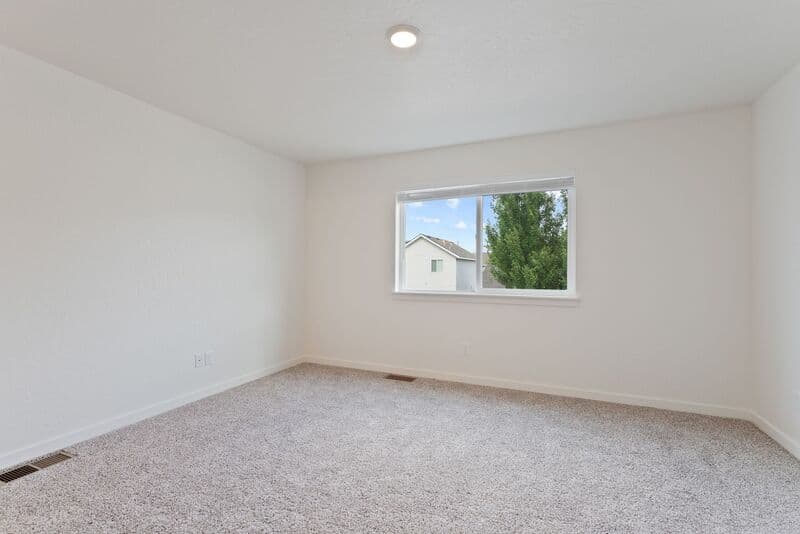 Spokane Valley Condo: 19304 East Sprague Avenue - 1
