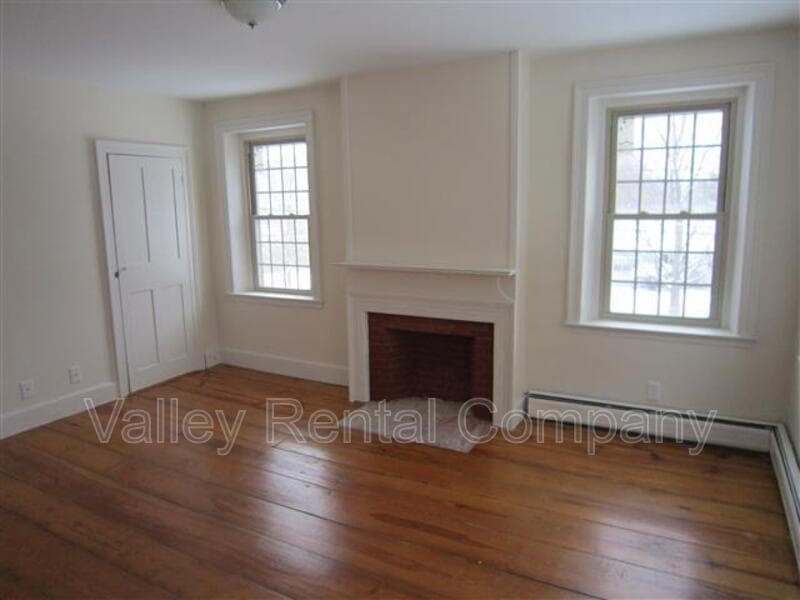 Hadley Condo: 117 Mt. Warner Road - 1