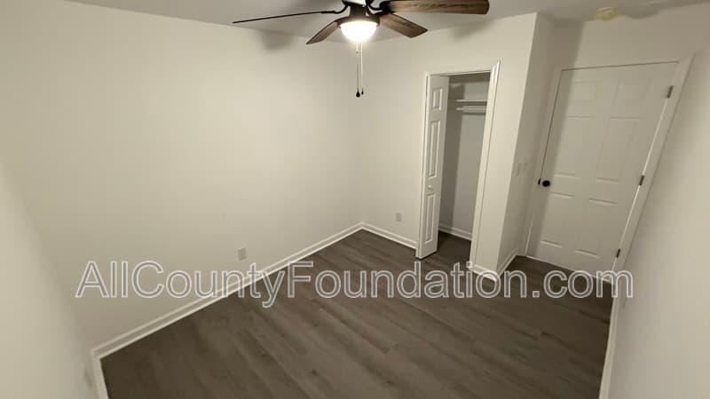 Goose Creek House: 212 Ellen Street