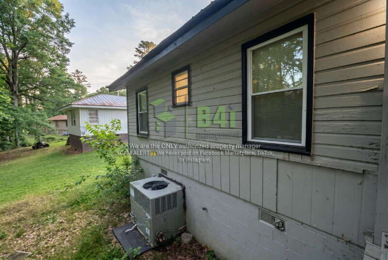 Griffin House: 1313 Ridgeview Drive