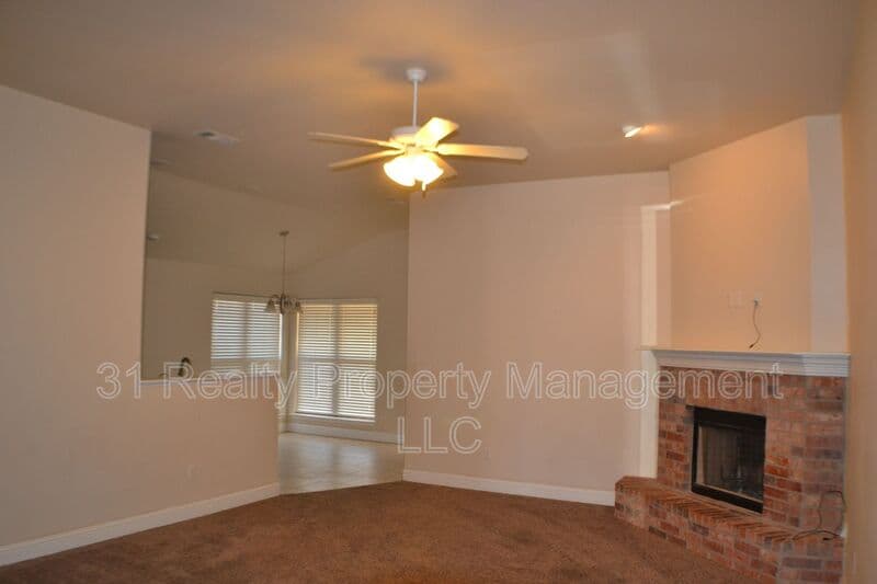 Midland House: 1220 Randolph Lane
