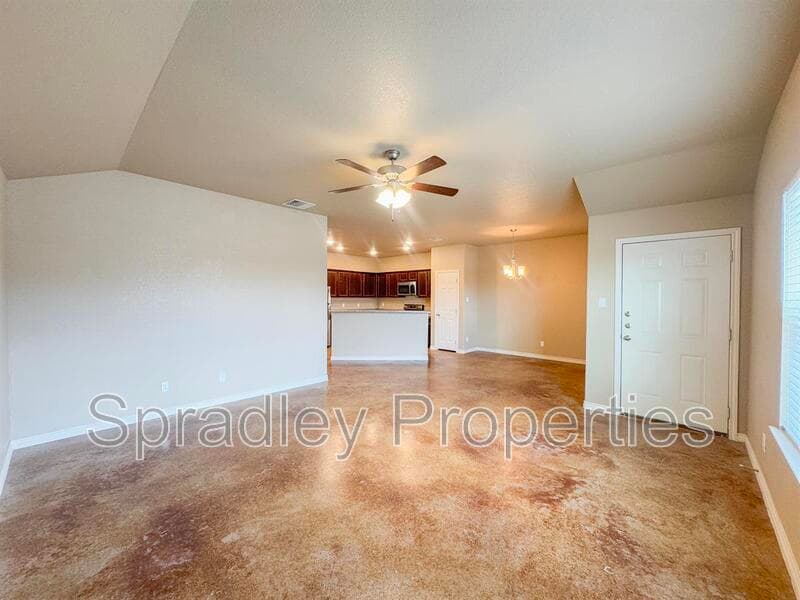 Belton Townhome: 1011 Laila Ln