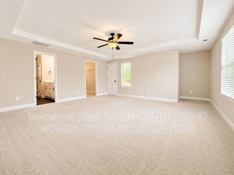 Stedman House: 621 Blawell Circle