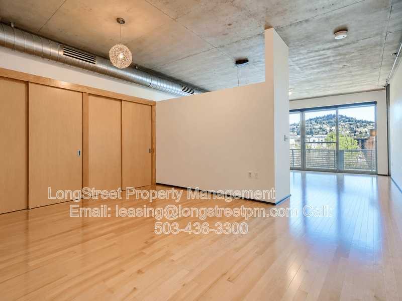 Portland Condo: 1410 NW Kearney St
