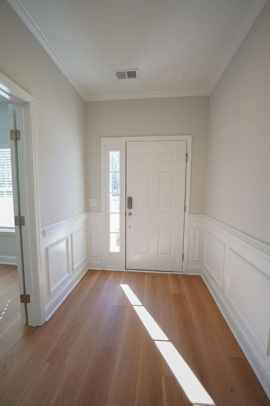 Bloomingdale House: 166 Guana Ln