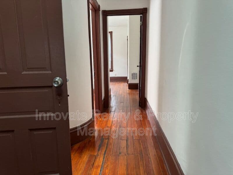 Philadelphia House: 4416 Locust Ave