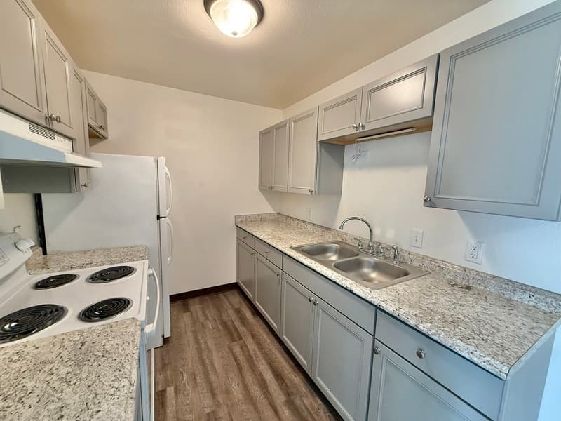 Oconto Condo: 120-130 Memorial Drive - G