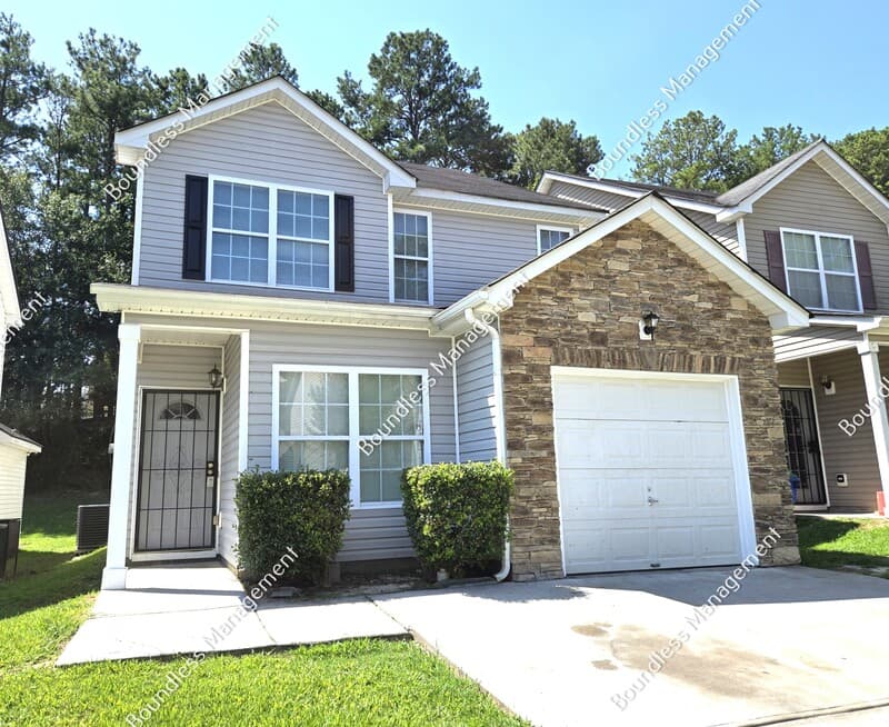 Atlanta House: 2330 Hackamore Dr