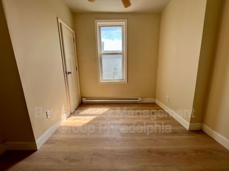 Philadelphia House: 124 E Wishart St