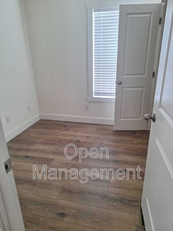 Elko House: 22 Arena Way