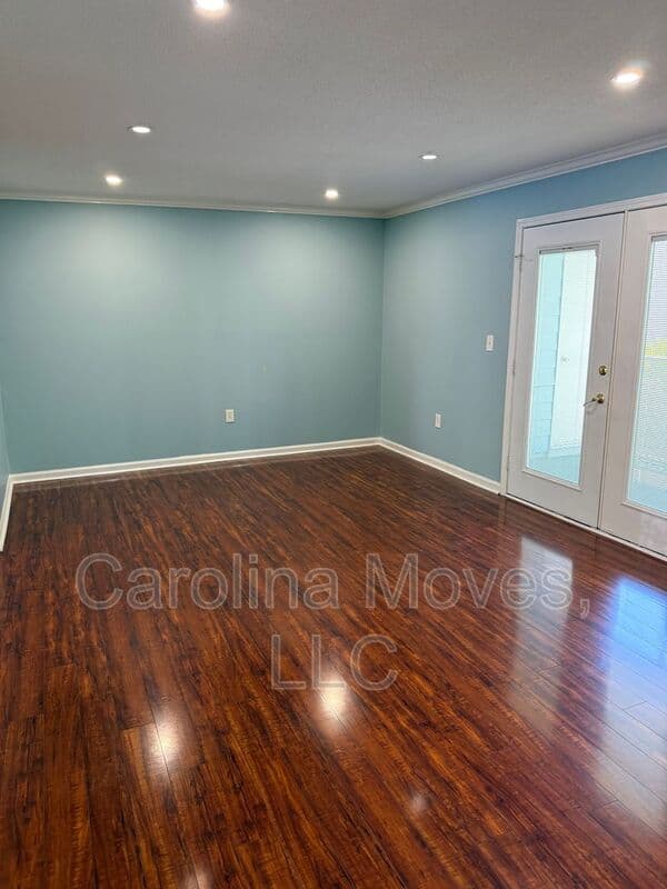 Greenville Condo: 925 Cleveland St.