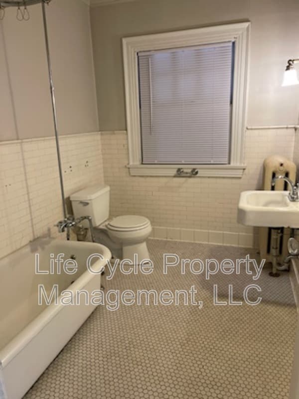 Grand Rapids Condo: 548 Fulton Street East - 3