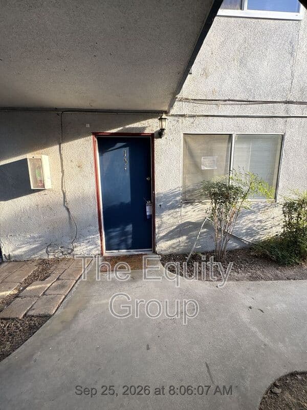 Exeter Condo: 310 North Orange Ave
