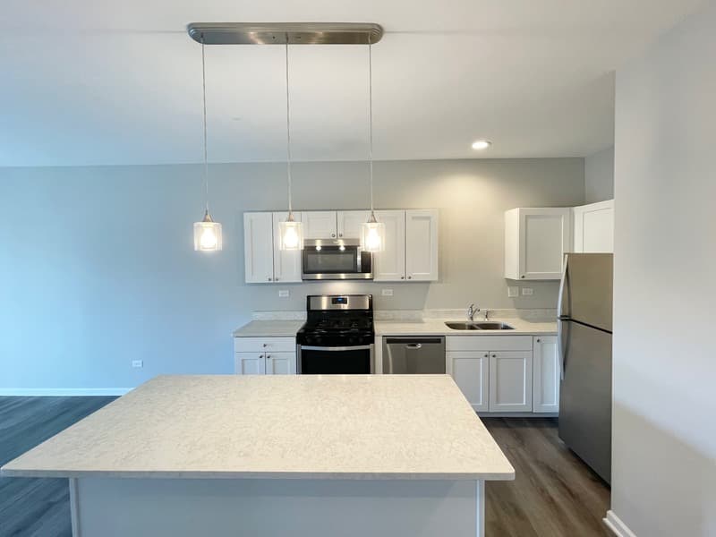 Woodstock Condo: 301 N Madison St