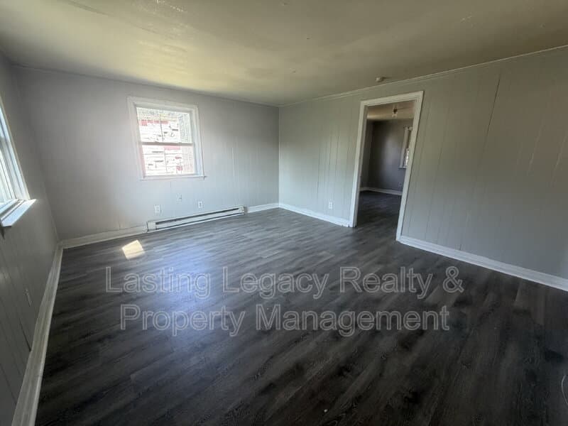 Winston-Salem House: 1207 East 23rd Street