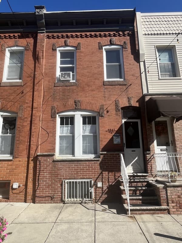 Philadelphia House: 2341 South Woodstock Street
