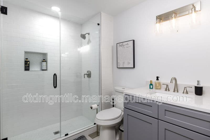 San Antonio Condo: 110 East Craig Place