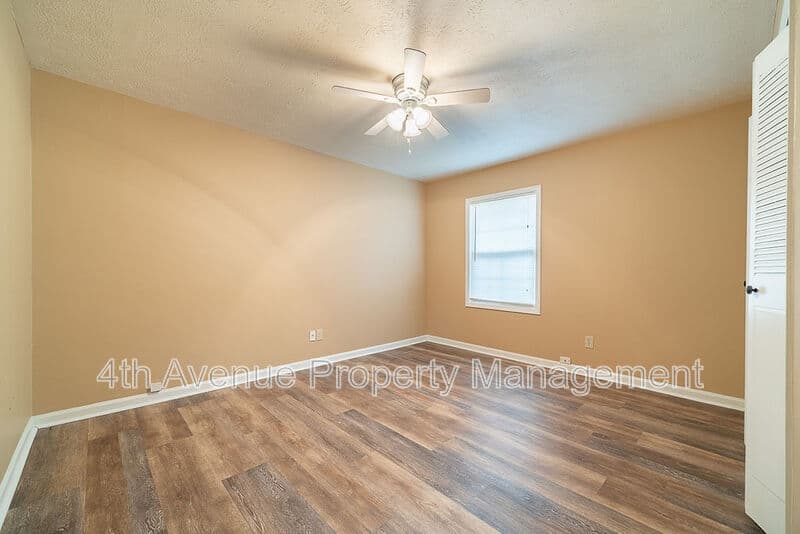 Oakwood Condo: 4437 Township Drive