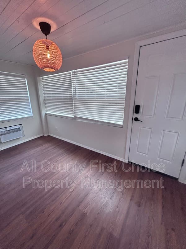 St. Petersburg House: 3928 1st Ave N