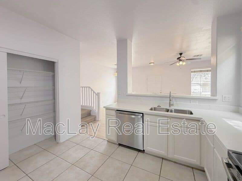 Phoenix House: 5216 W Albeniz Pl