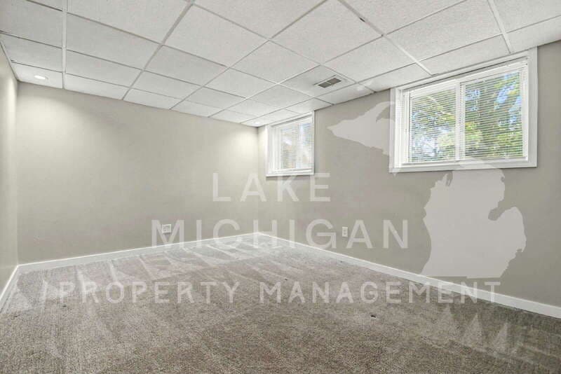 Kentwood Condo: 5838 Christie Avenue Southeast