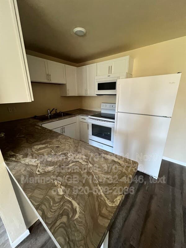 Green Bay Condo: 1830 August Street #11