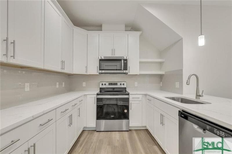Richmond Hill Condo: 157 Lower Creek Drive - 1