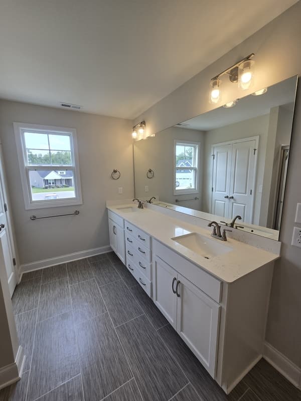 Smithfield House: 463 Jackson Pond Drive