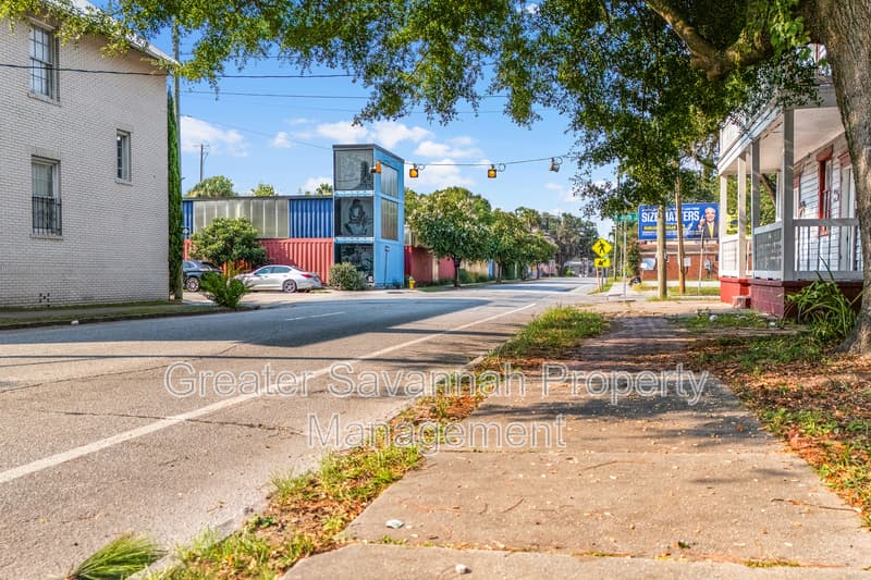 Savannah Condo: 2307 Whitaker StreetUnit B