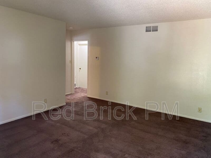 Merced House: 351 W. 21st Street