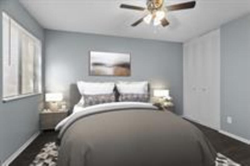 Lee's Summit Condo: 5 NW O'Brien Rd - 16