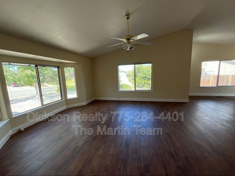 Sparks House: 970 Mercedes Drive