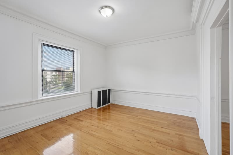 East Orange Condo: 120 S Harrison St - Apt - 37