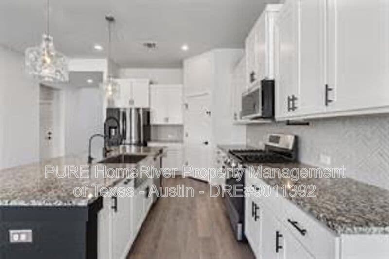 Georgetown House: 336 Berkeley Pl
