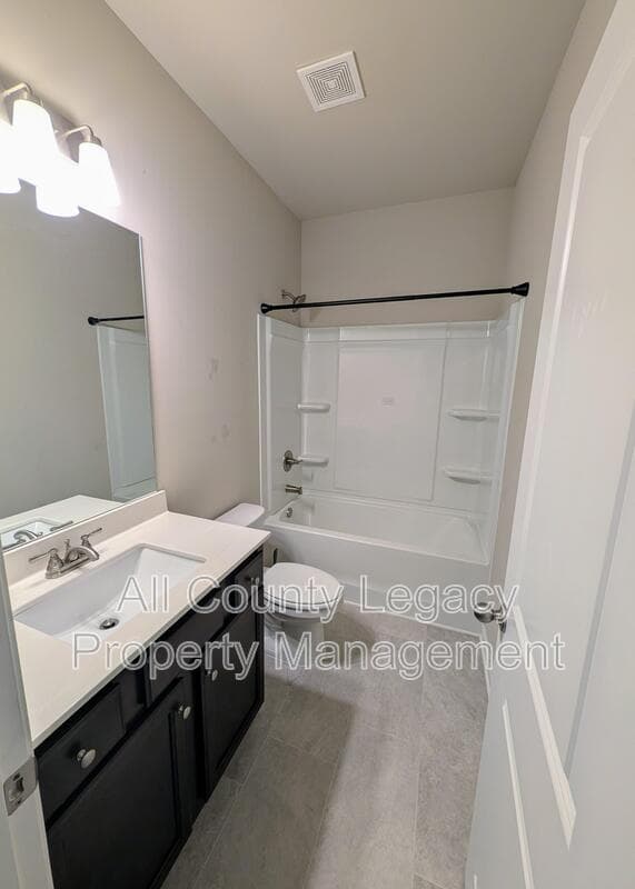 Buford House: 3696 Andover Way