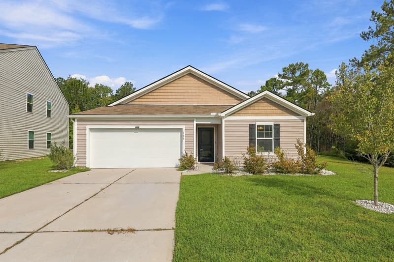 Guyton House: 100 Cotton Bluff Court