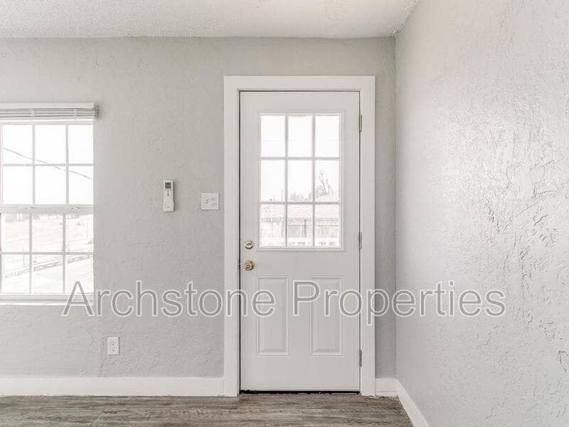 Oklahoma City Townhome: 1231 North Grand Boulevard