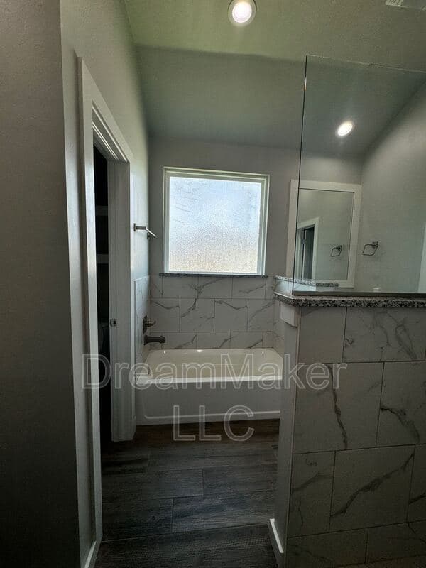 Goldsby House: 893 Flowers Drive