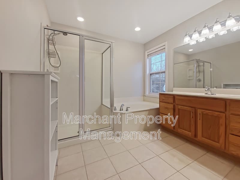 Greenville House: 11 Tupelo Court