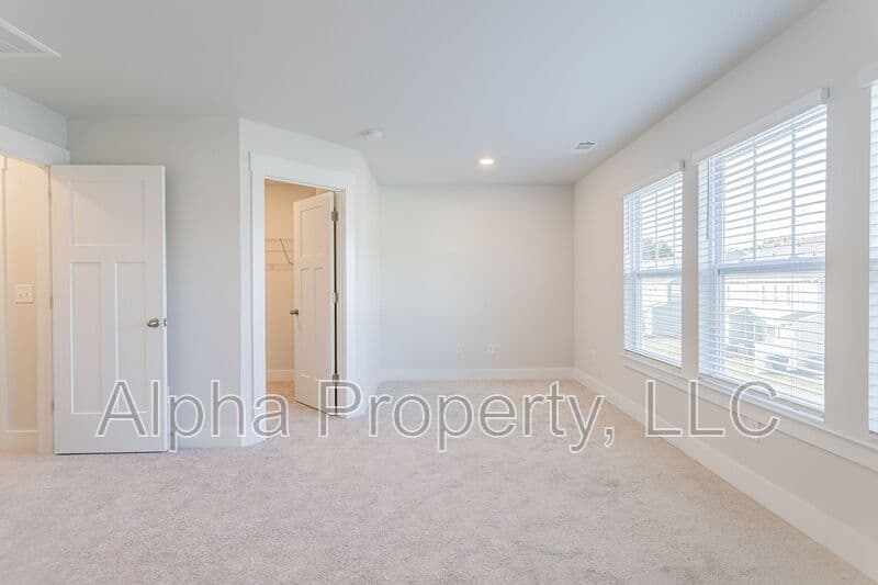 Moore Townhome: 1530 Rivermeade Dr