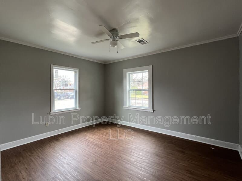Memphis House: 2811 Larose Ave