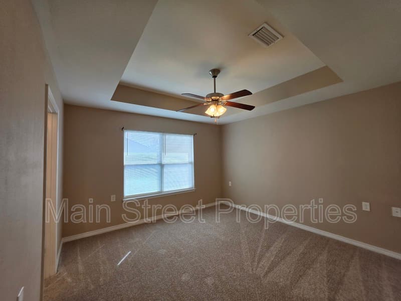 Pace House: 5794 Corkscrew Ct