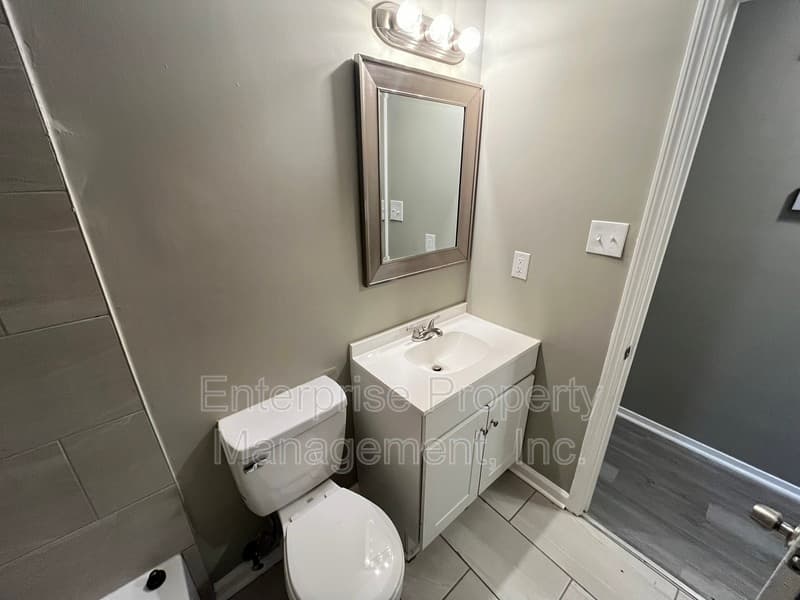 Memphis House: 3898 Votive Dr